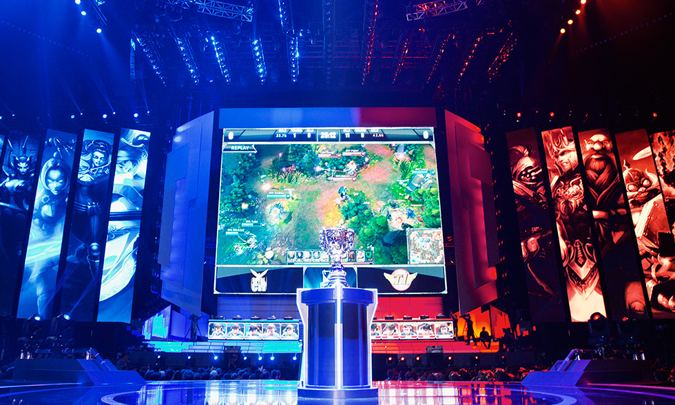 英雄联盟拳头官宣S赛名额调整了，承认改革失败，外卡赛区回归